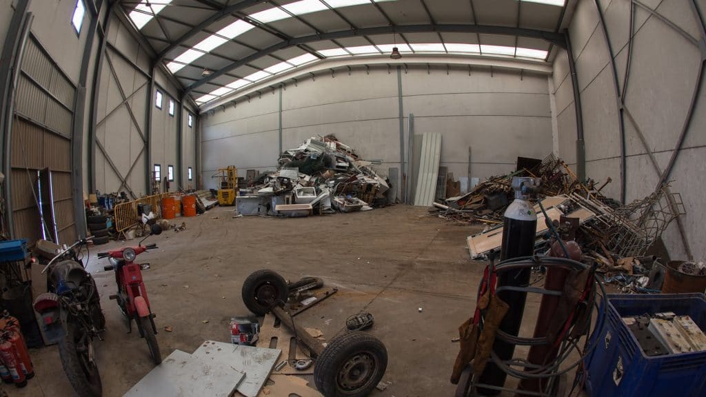 Licencia actividad compre venta metales 1024x576