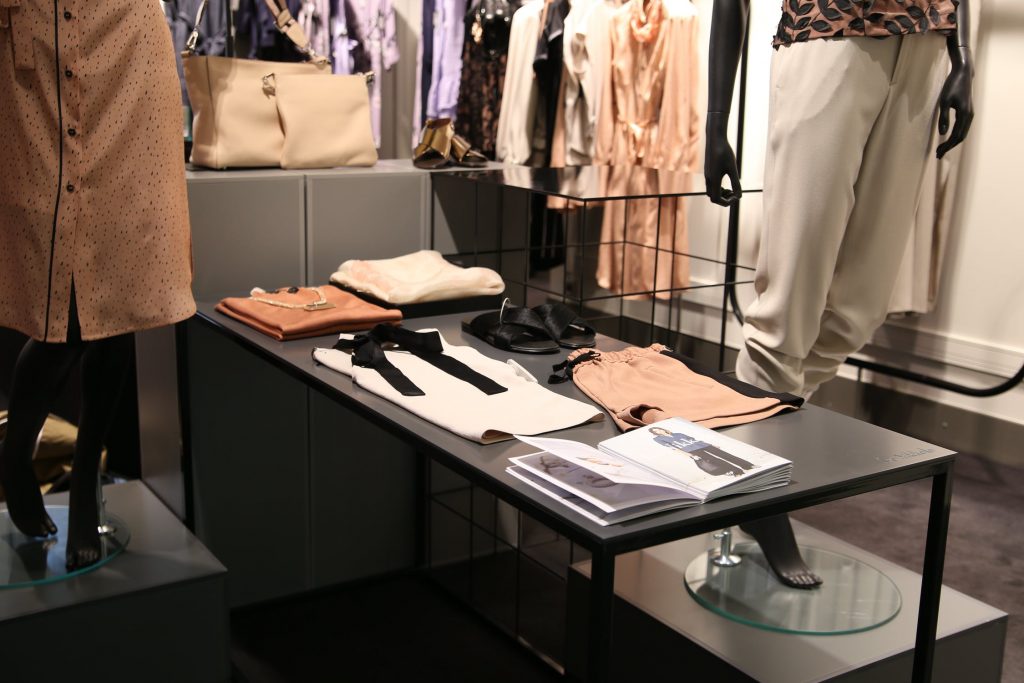 Licencia de actividad y apertura tienda de ropa y moda 11 1024x683 Licencia de actividad y apertura tienda de ropa y moda 11 1024x683