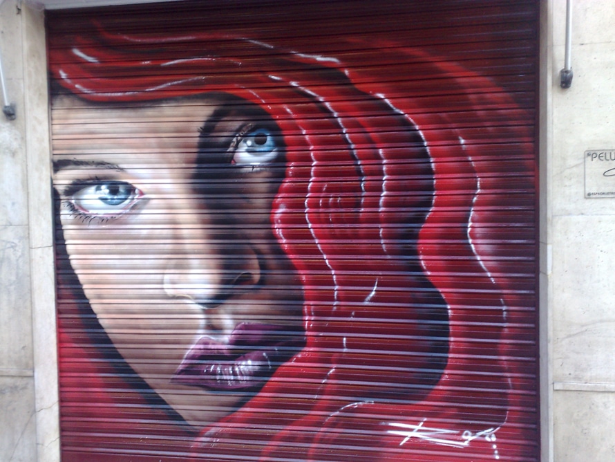grafiti cierre local peluqueria