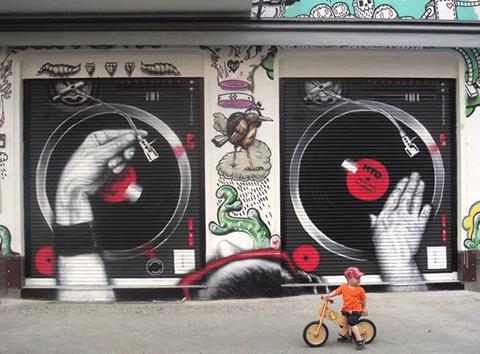 grafiti cierre local pub grafiti cierre local pub